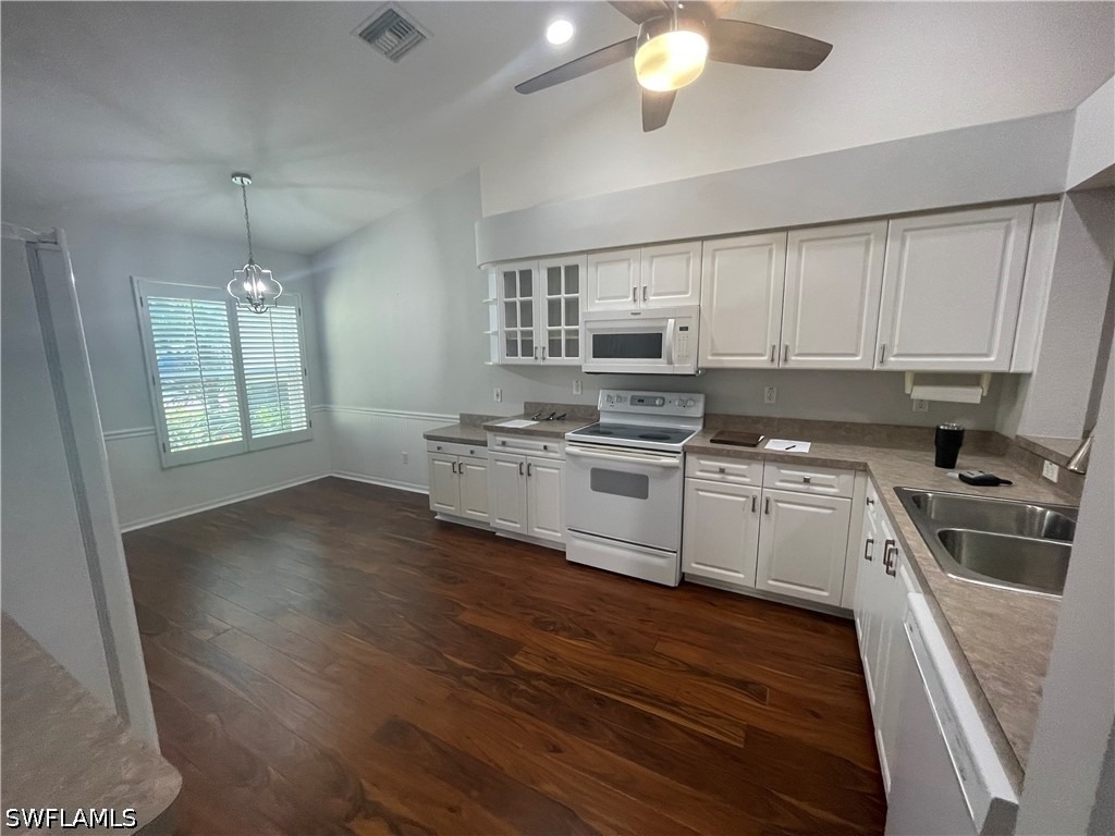 5708 Greenwood Circle - Photo 2