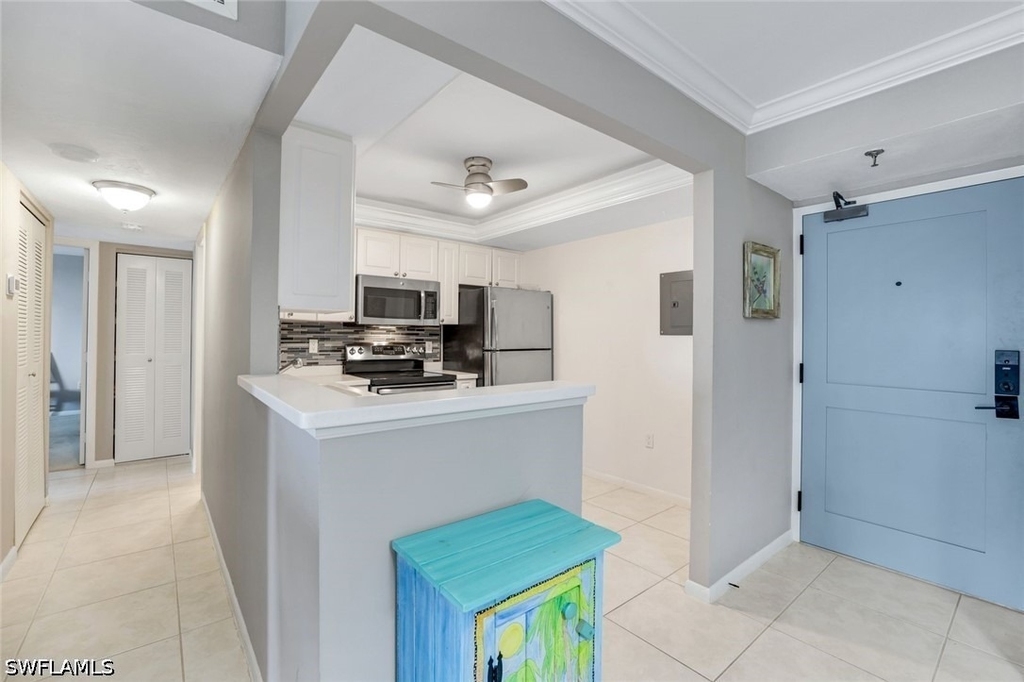 260 Seaview Court - Photo 4