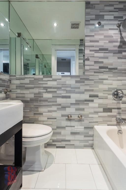437 West 53rd Street - Photo 6