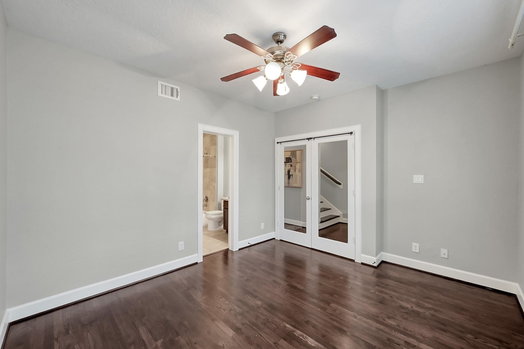 351 W 26th Street - Photo 38