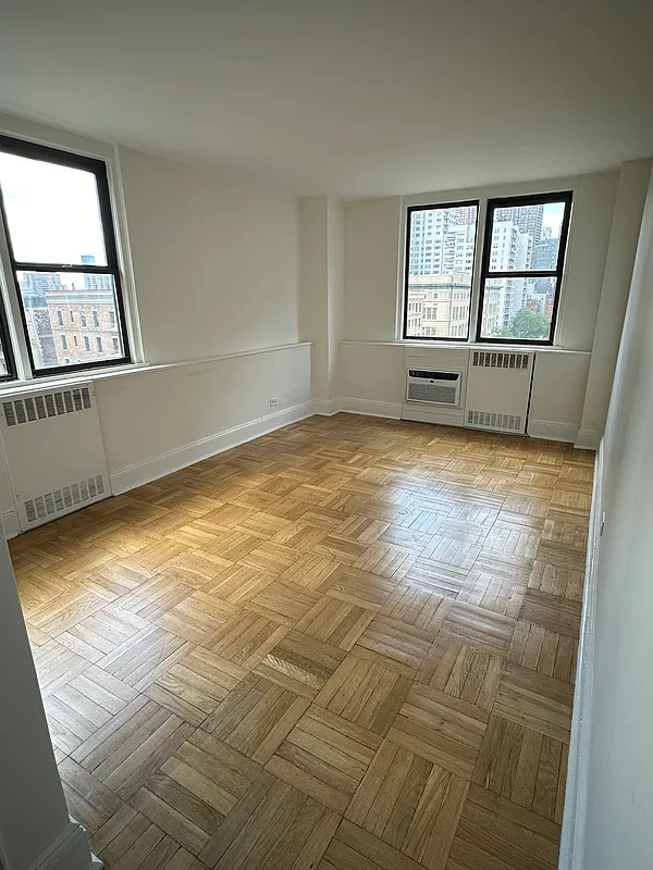 79th street and York ave - Photo 2