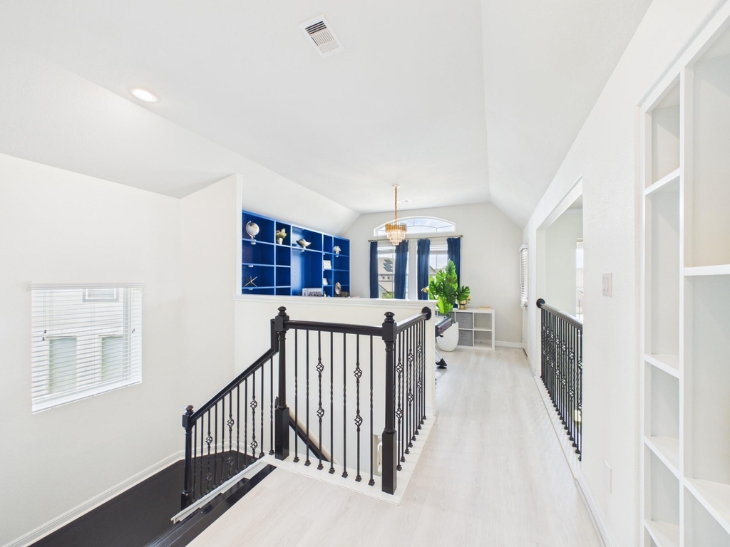 24711 Miltonwood Street - Photo 27