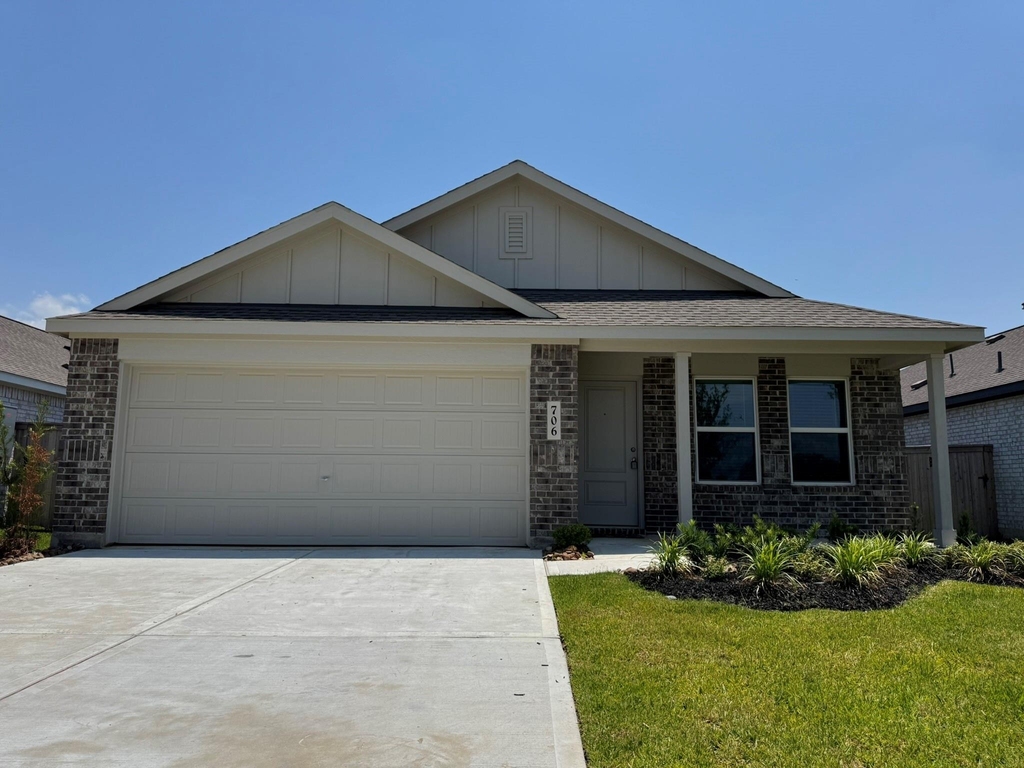 706 Zuppino Lane - Photo 0