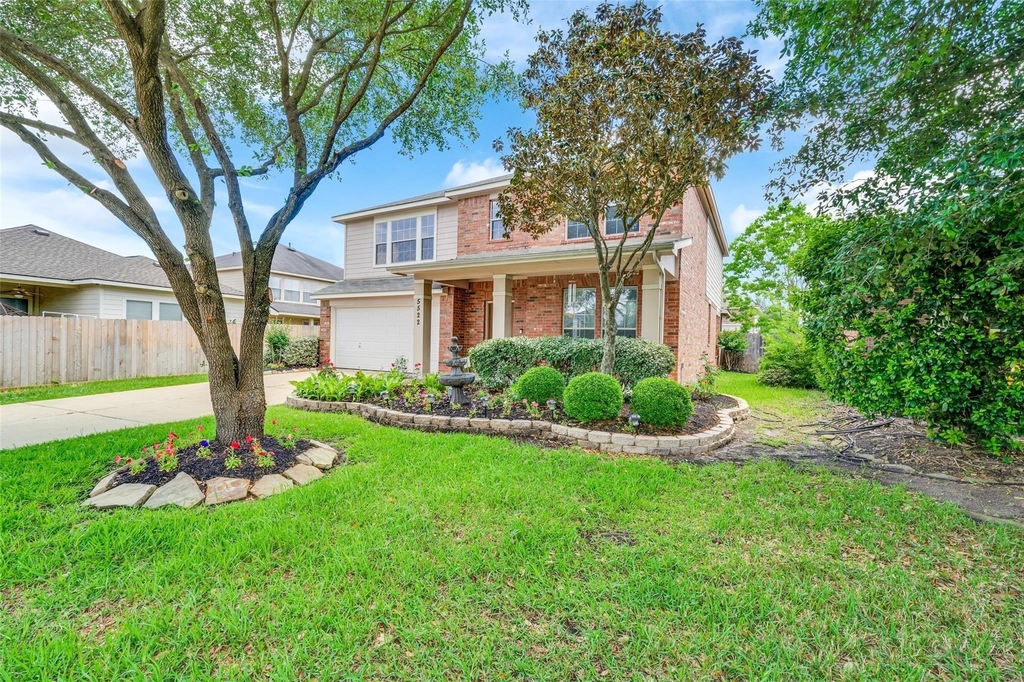 5522 Brookhollow Oaks Trail - Photo 0