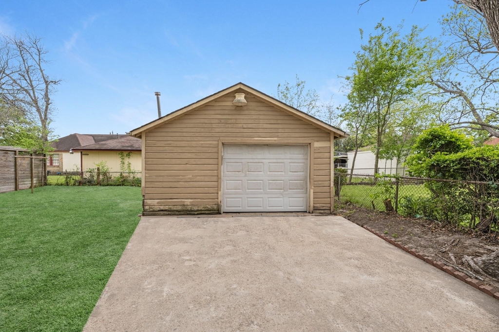 512 Gale Street - Photo 6