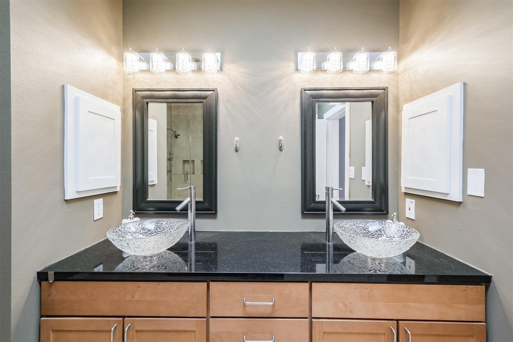 2364 Arlington Street - Photo 31