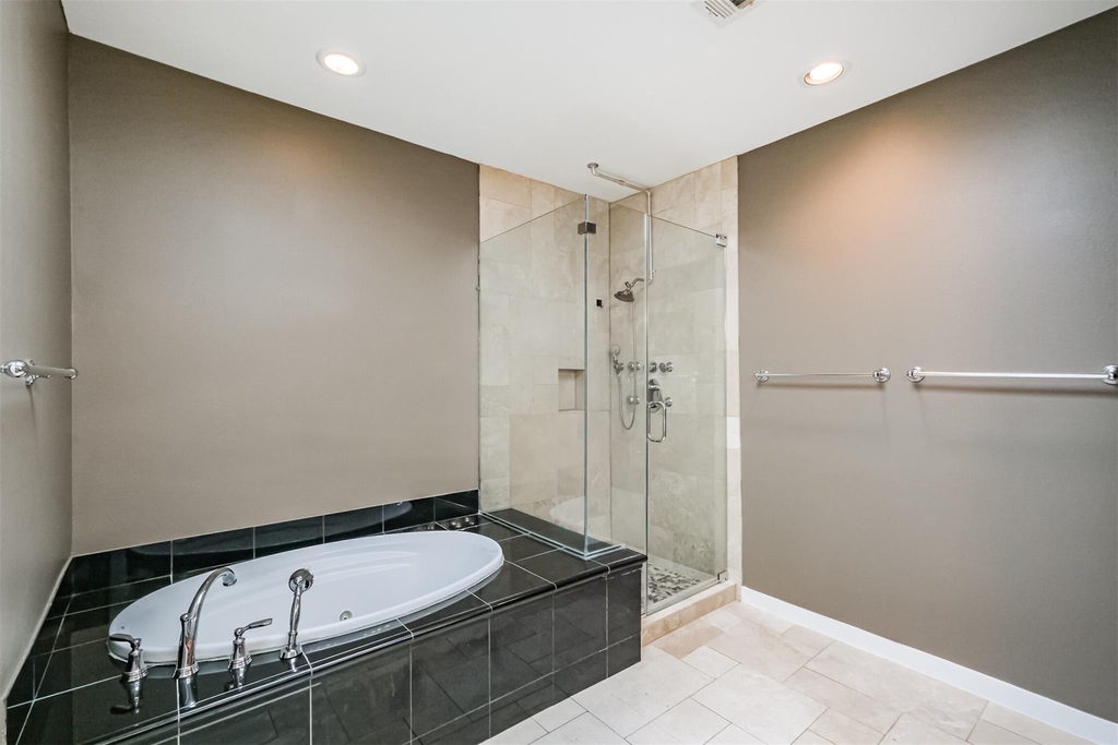 2364 Arlington Street - Photo 29