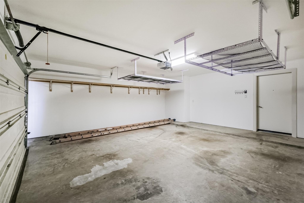 2364 Arlington Street - Photo 44