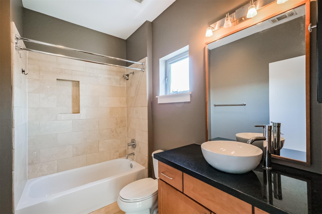2364 Arlington Street - Photo 38