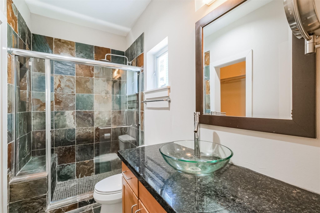2364 Arlington Street - Photo 9