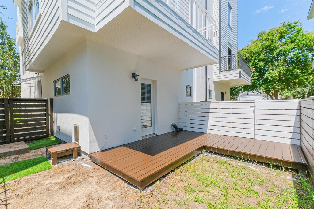 2364 Arlington Street - Photo 4