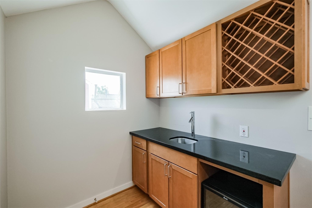 2364 Arlington Street - Photo 39