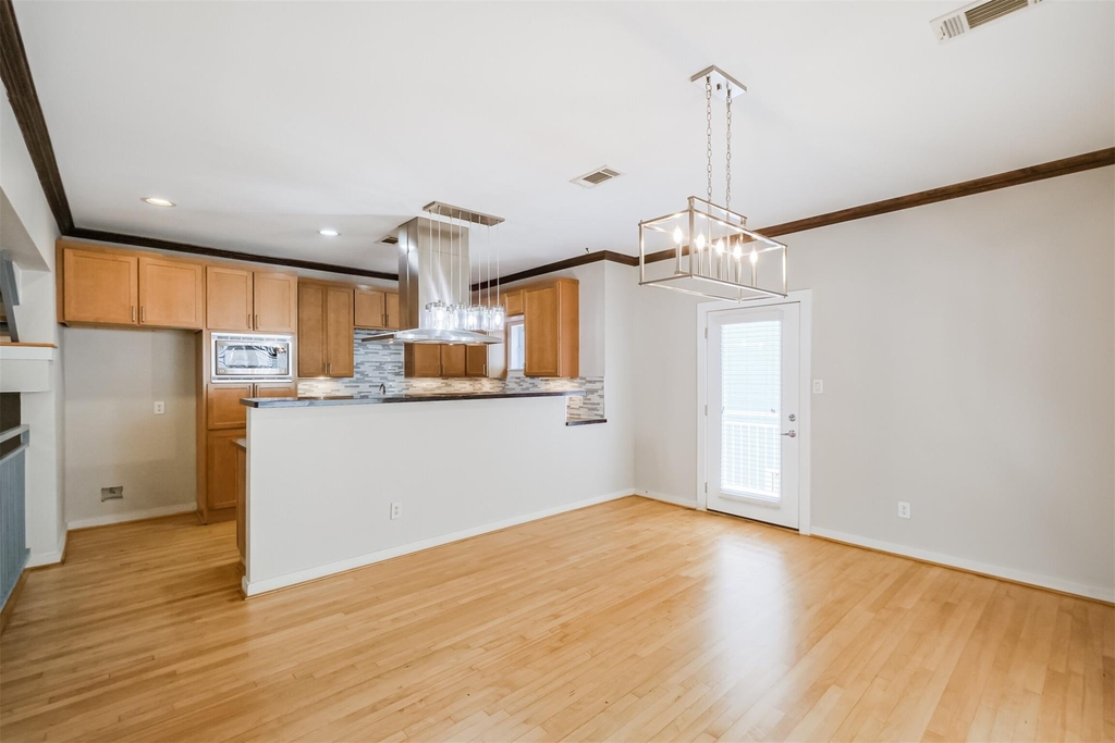 2364 Arlington Street - Photo 18
