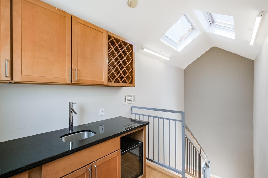 2364 Arlington Street - Photo 40