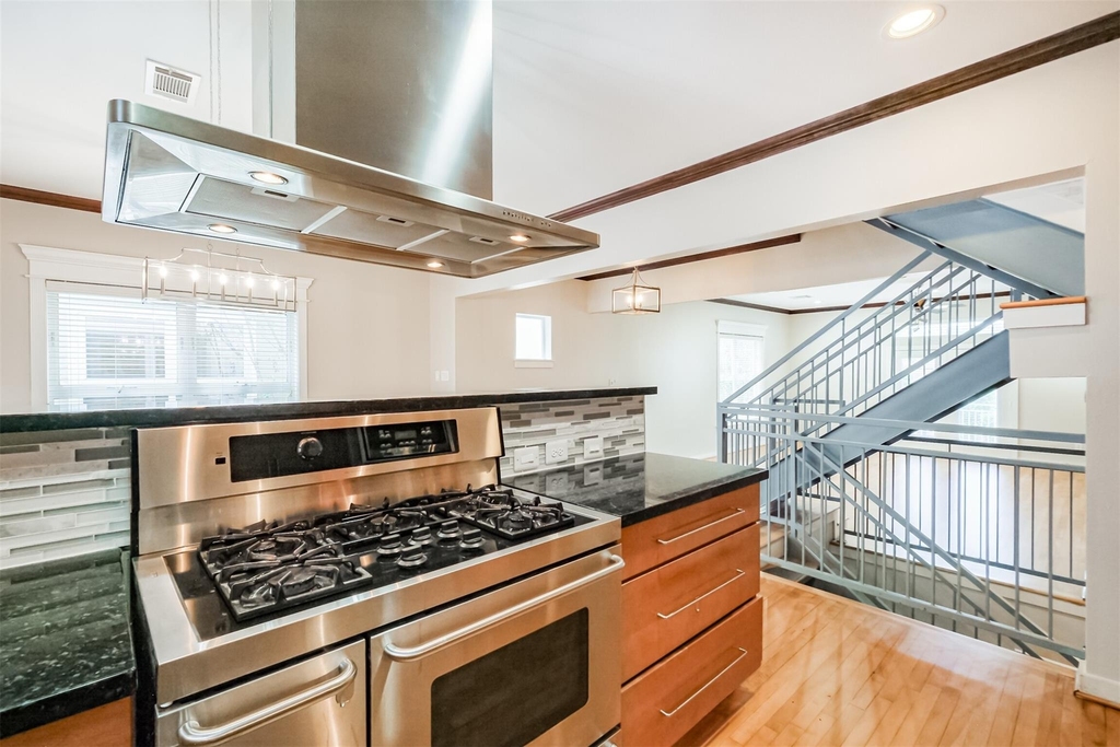 2364 Arlington Street - Photo 22