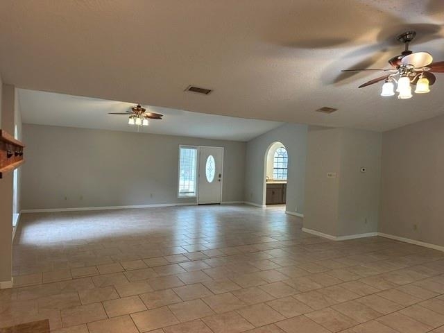 8370 Fm 1488 - Photo 3