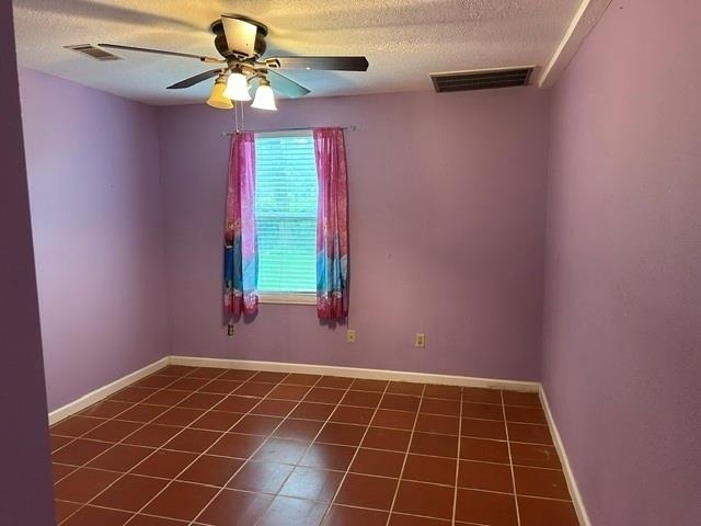 8370 Fm 1488 - Photo 28