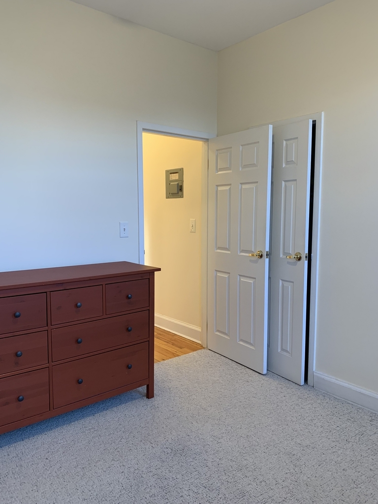 2728 Broadway - Photo 6
