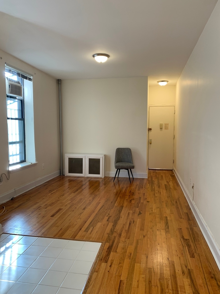 2728 Broadway - Photo 2