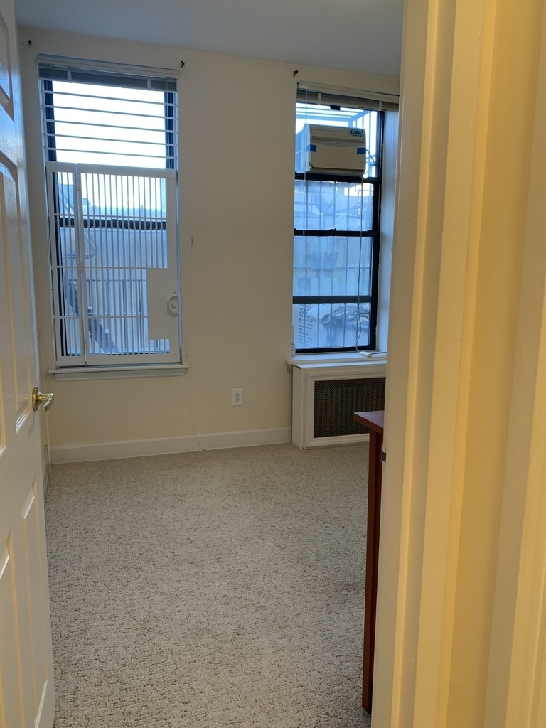 2728 Broadway - Photo 3