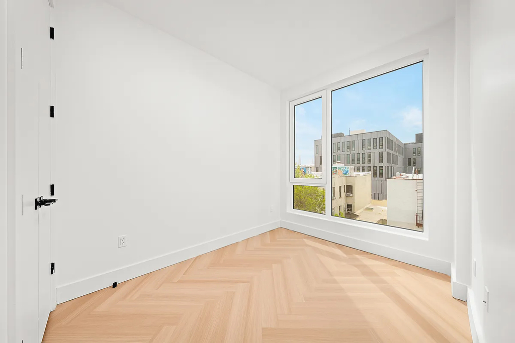34-12 38th Street - Photo 3