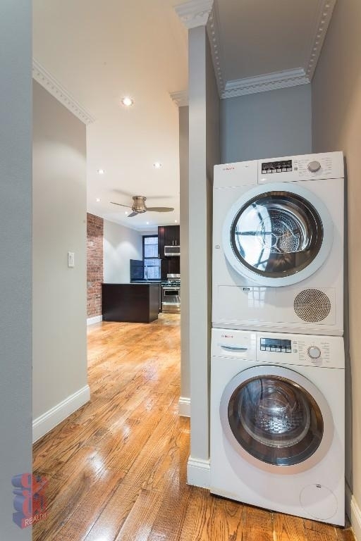 438 West 52nd Street - Photo 3