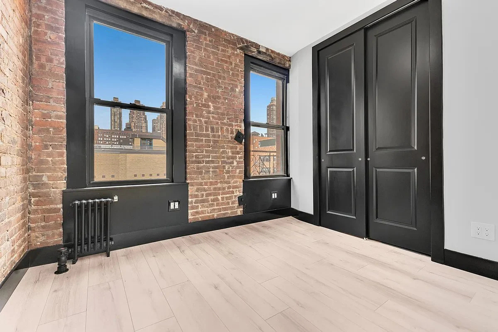 438 West 52nd Street - Photo 0