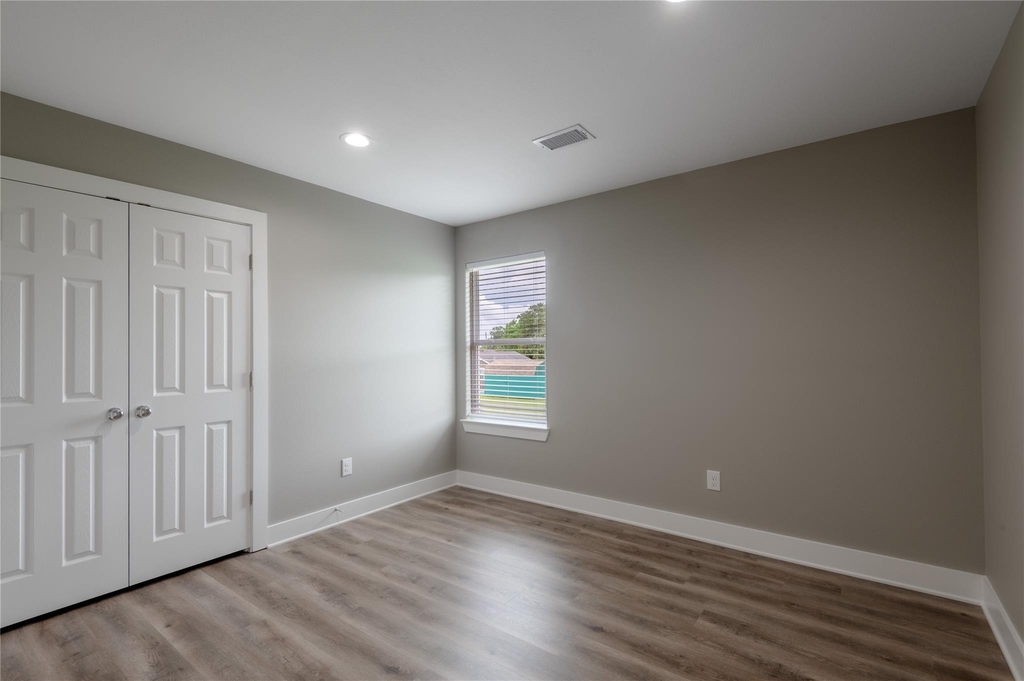 250 N Shady Oaks Drive - Photo 19