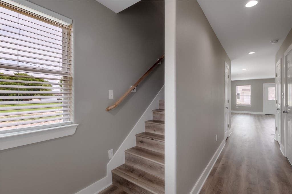 250 N Shady Oaks Drive - Photo 3