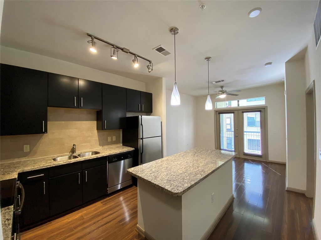 2700 Brazos Street - Photo 0