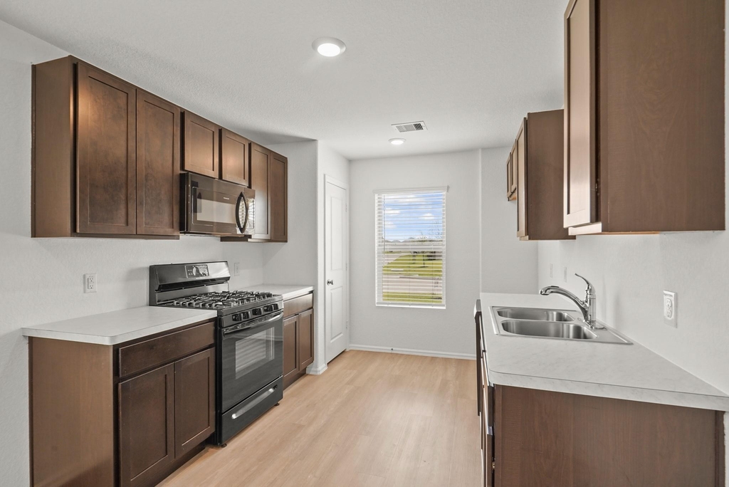26802 Wilderye Cove Lane - Photo 7