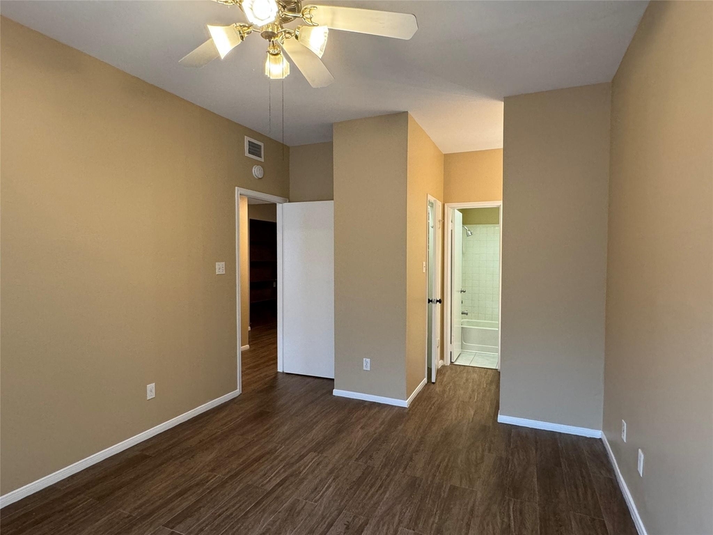 6500 Harbor Town Drive - Photo 20