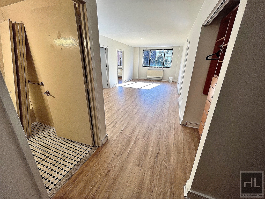 West 96th Street - Photo 5