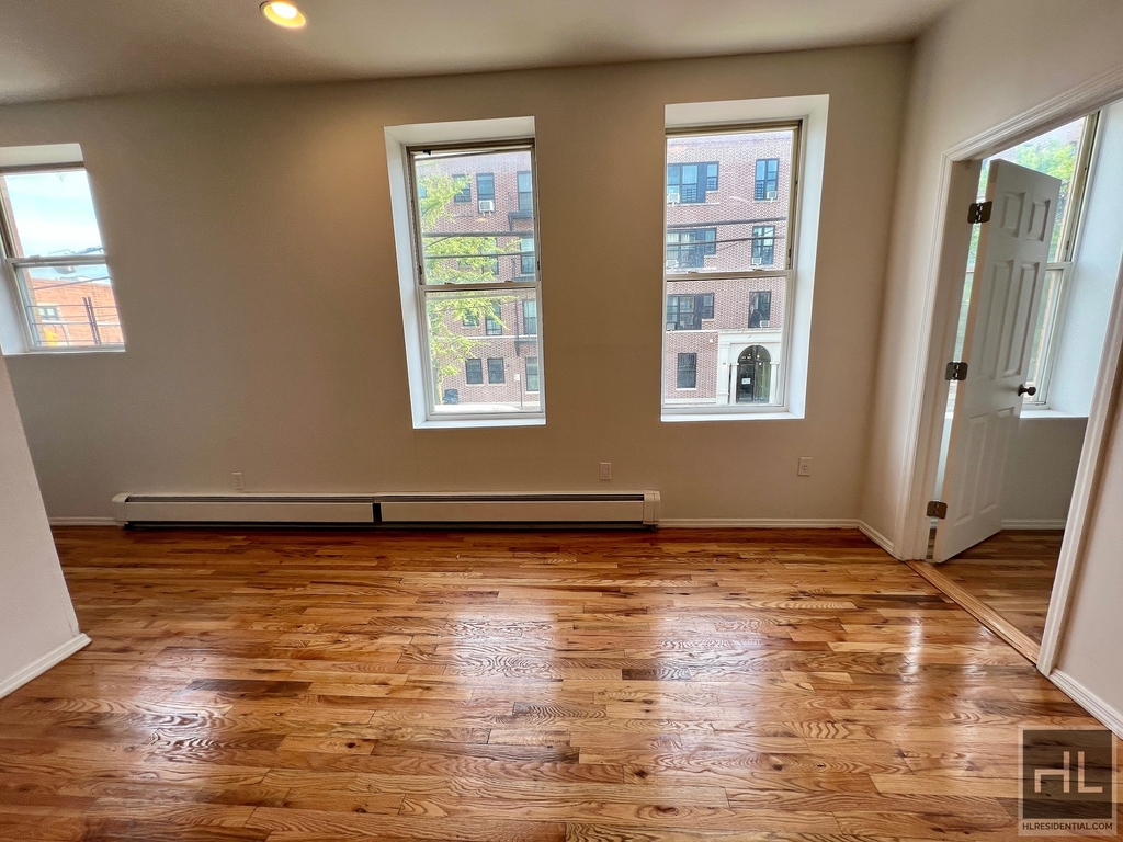 536 Ralph Avenue - Photo 1