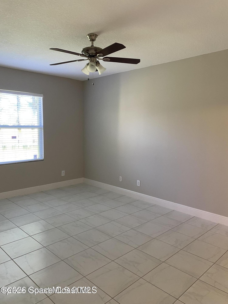 5144 Ivory Way - Photo 4