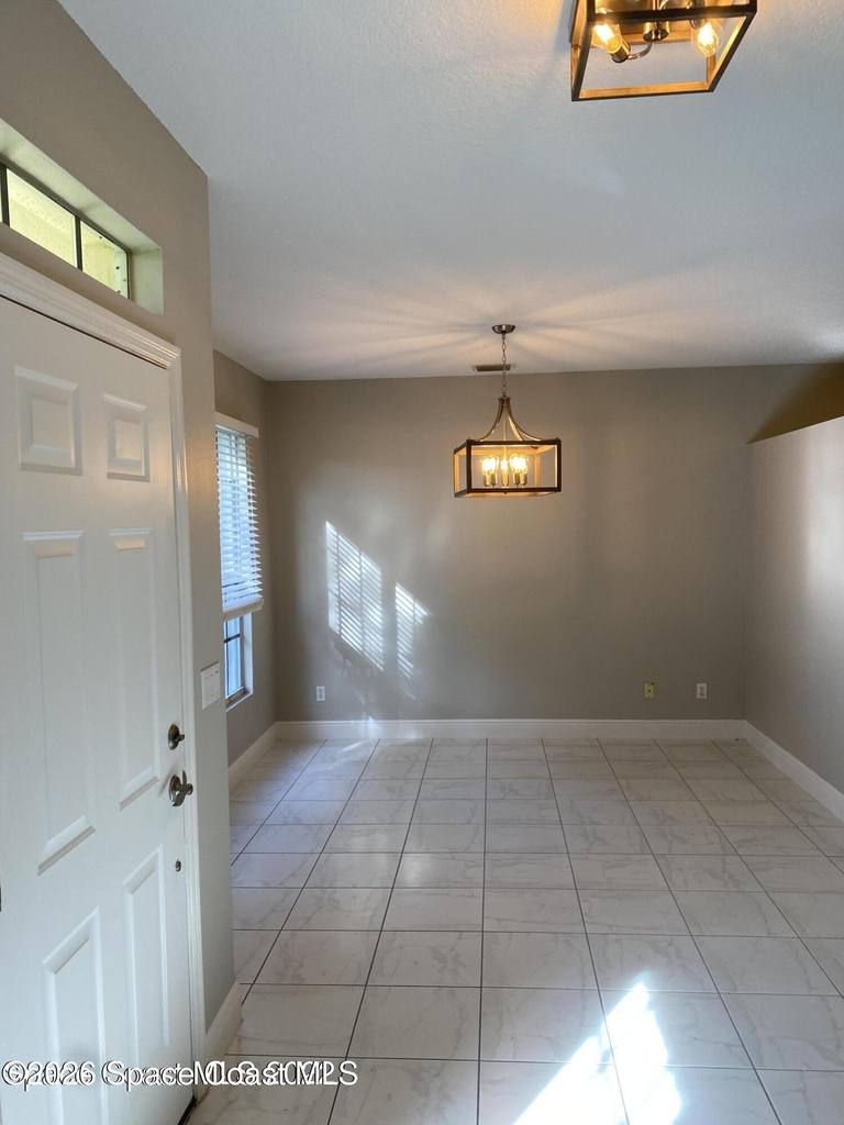5144 Ivory Way - Photo 3