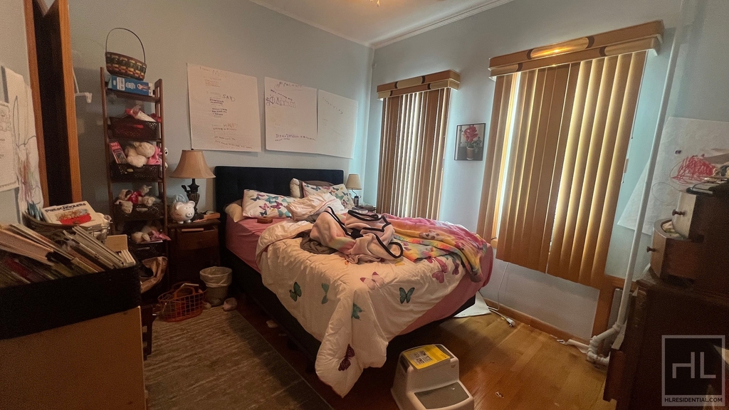 619 East 7 Street - Photo 8