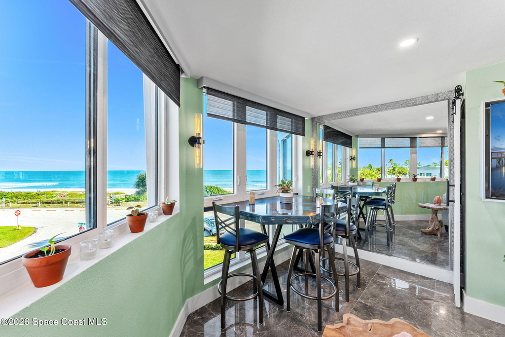 700 Wave Crest Avenue - Photo 0