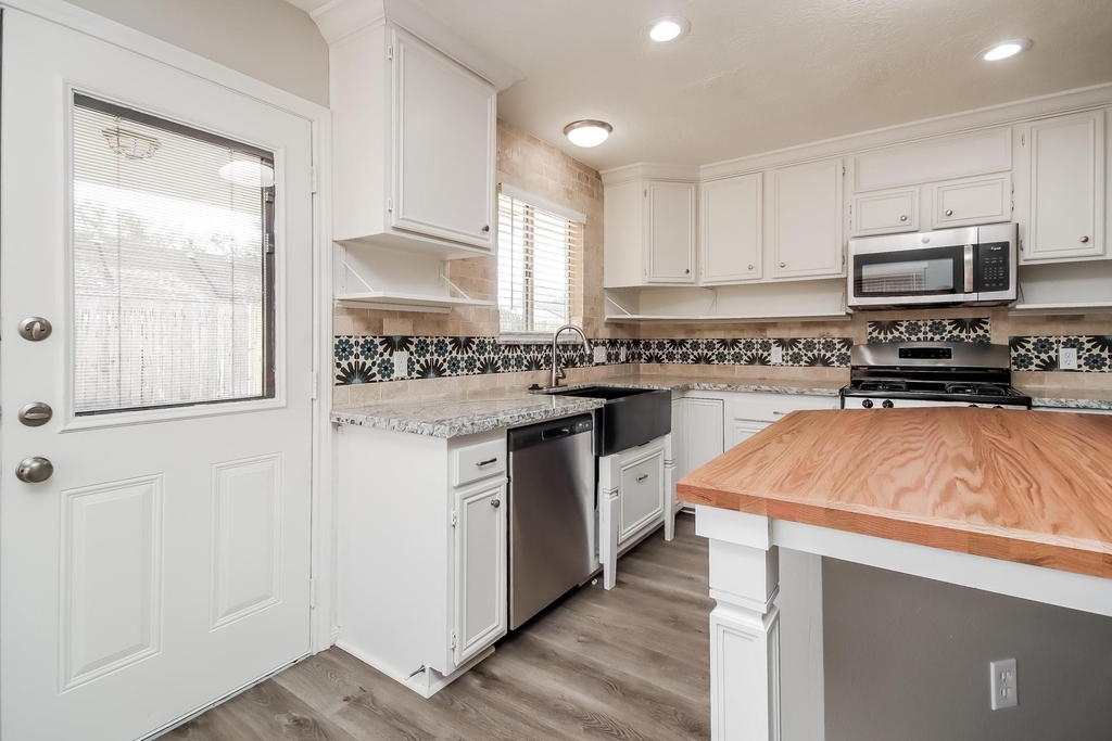 4919 Bayboro Park Drive - Photo 7