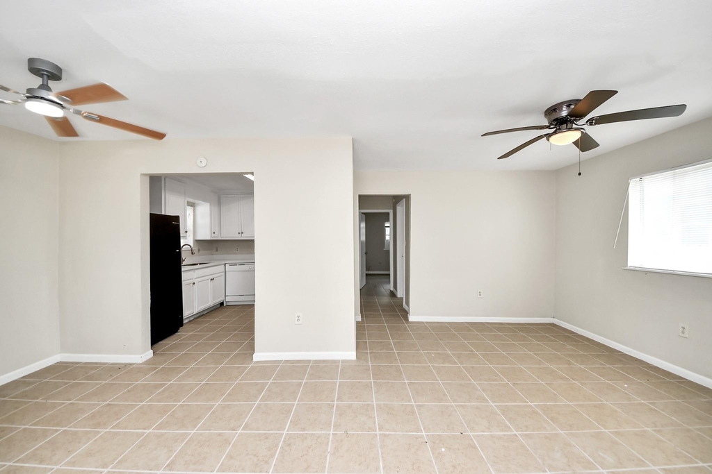 3910 Hoffman St - Photo 4