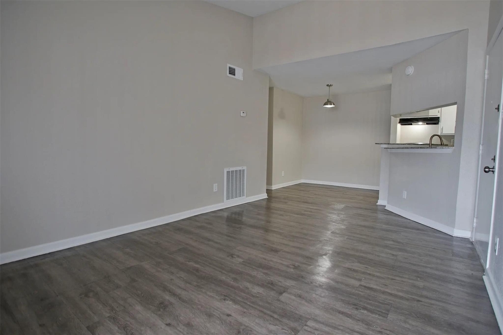 2700 S Dairy Ashford Road - Photo 9