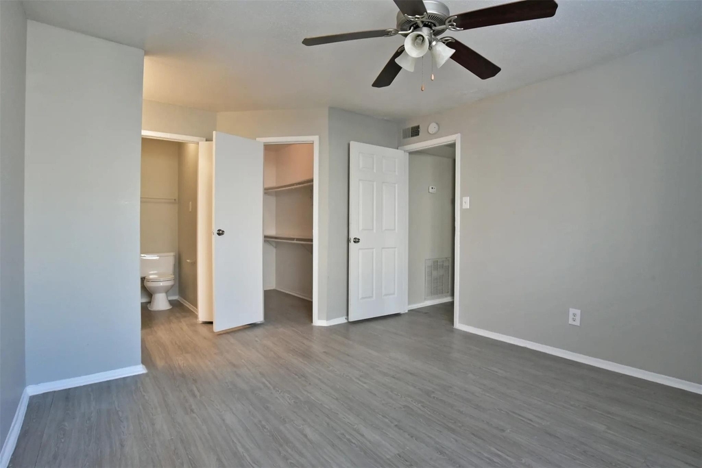 2700 S Dairy Ashford Road - Photo 12