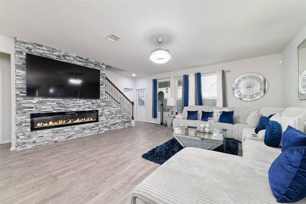 2248 Forest Chestnut Drive - Photo 5
