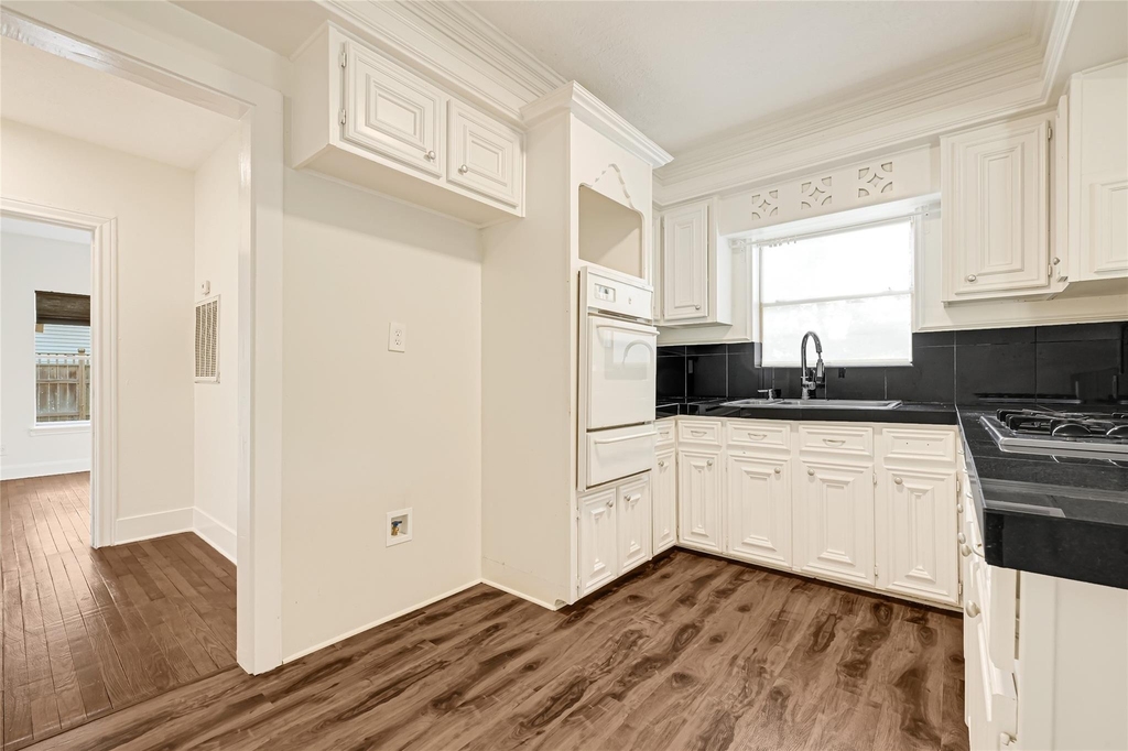 7017 Schley Street - Photo 6