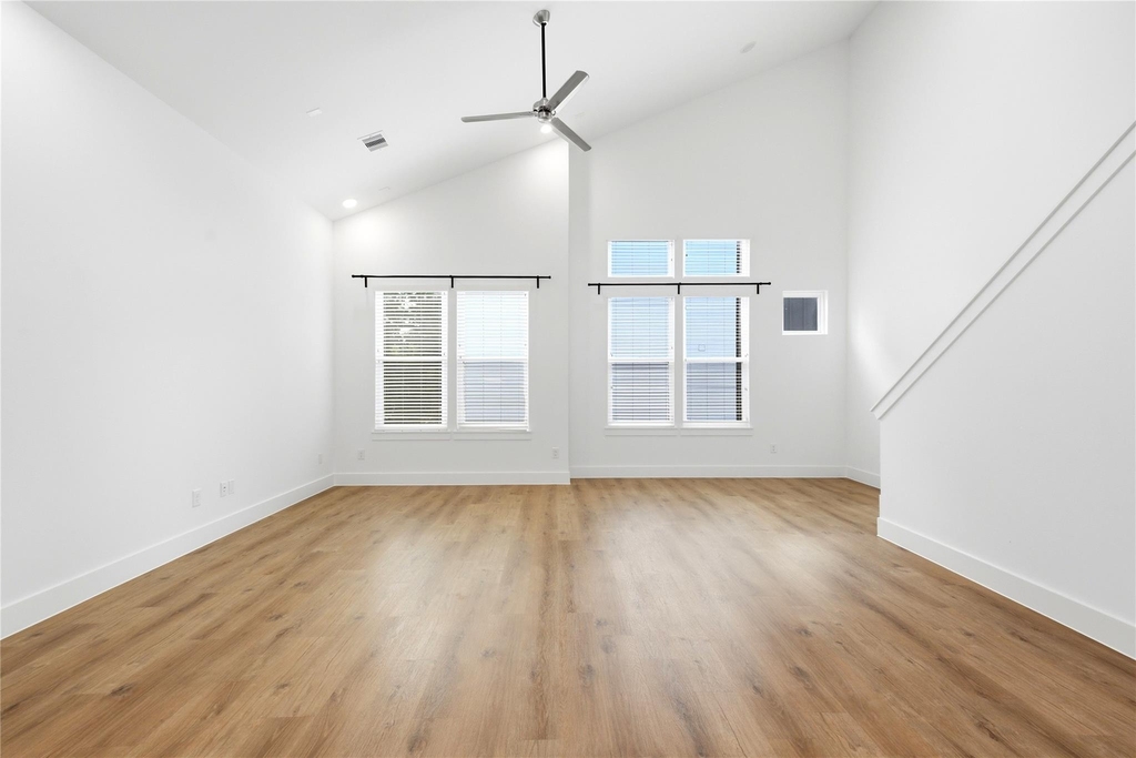 1307 Bayou Street - Photo 15