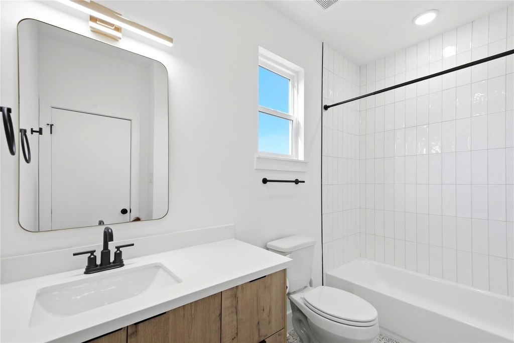 1307 Bayou Street - Photo 20