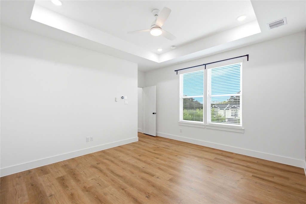 1307 Bayou Street - Photo 18