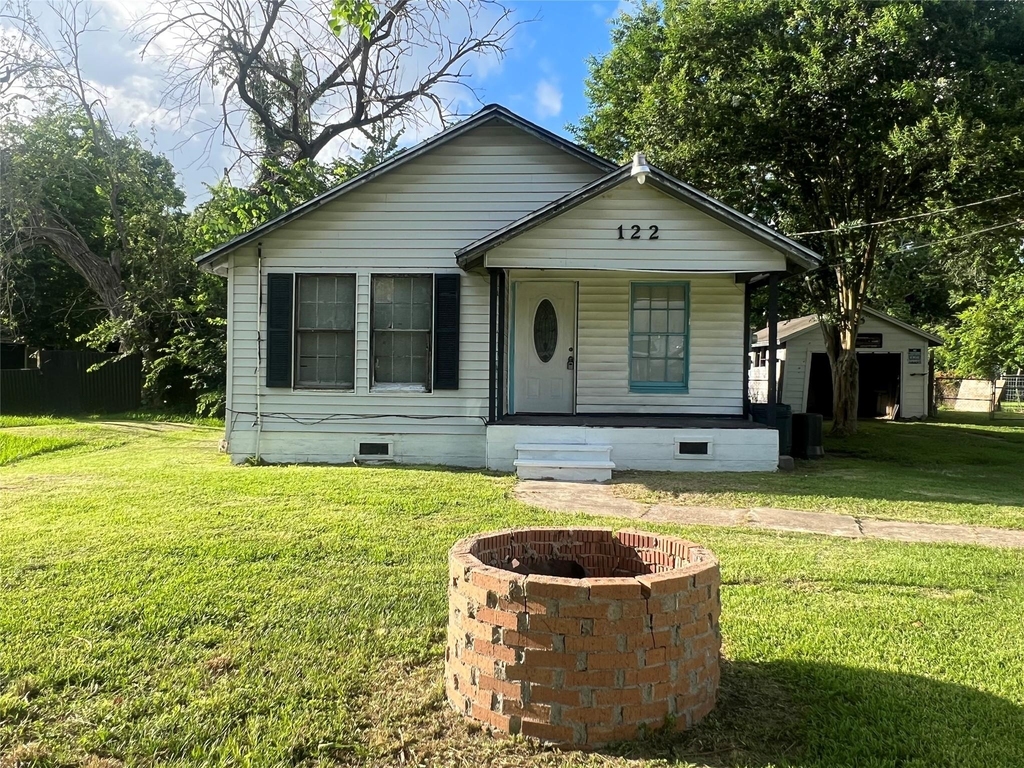 122 W Pecan Lane - Photo 0