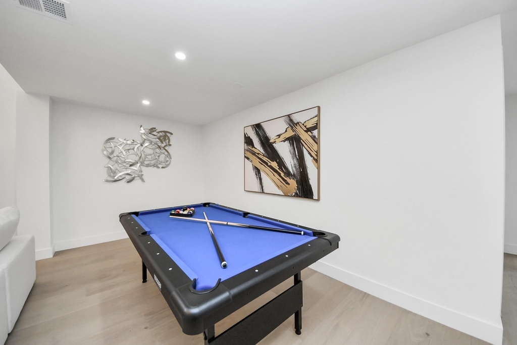 1111 E 27th Street - Photo 15