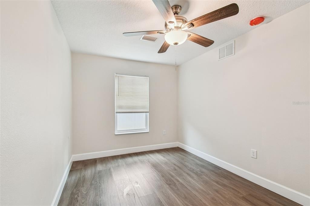 650 E Tarpon Avenue - Photo 14